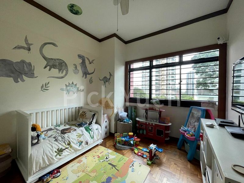 4 Bed Condo for Sale in  Leonie Gardens - Image 4