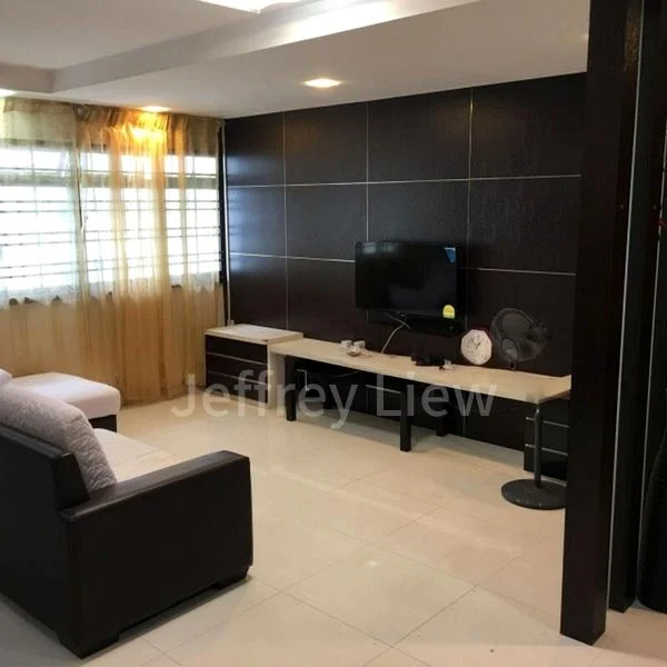5 Room (5I) HDB for Rent in  276B Jurong West Avenue 3 - Image 3
