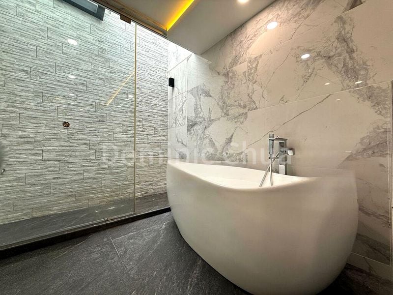 5 Bed Terraced House (Landed) for Sale in  Sembawang Hills Estate - Image 15