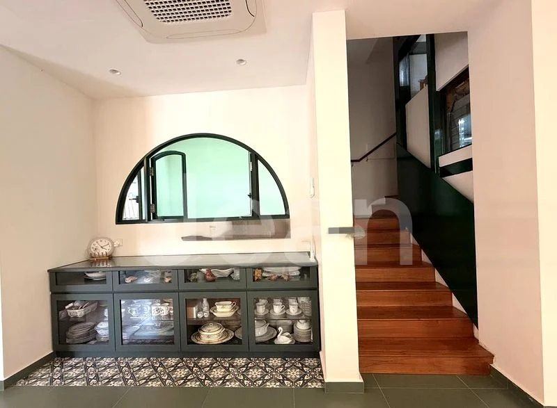 7 Bed Corner Terrace (Landed) for Sale in  Teacher's Housing Estate - Image 5