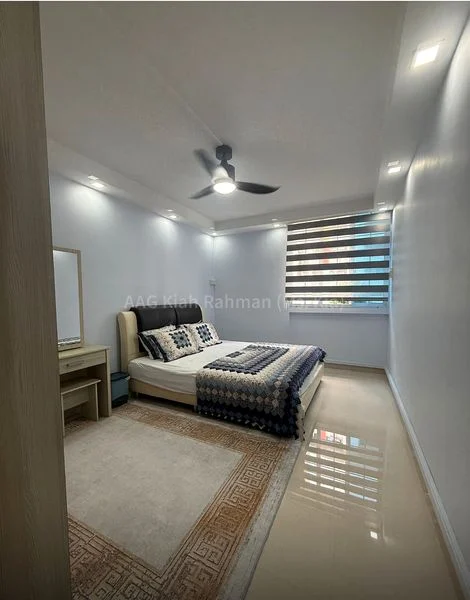 Common Room (HDB) for Rent in  327 Ubi Avenue 1 - Image 1