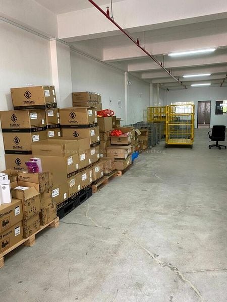 Light Industrial (B1) for Rent: 1091 Lower Delta Road - Image 2