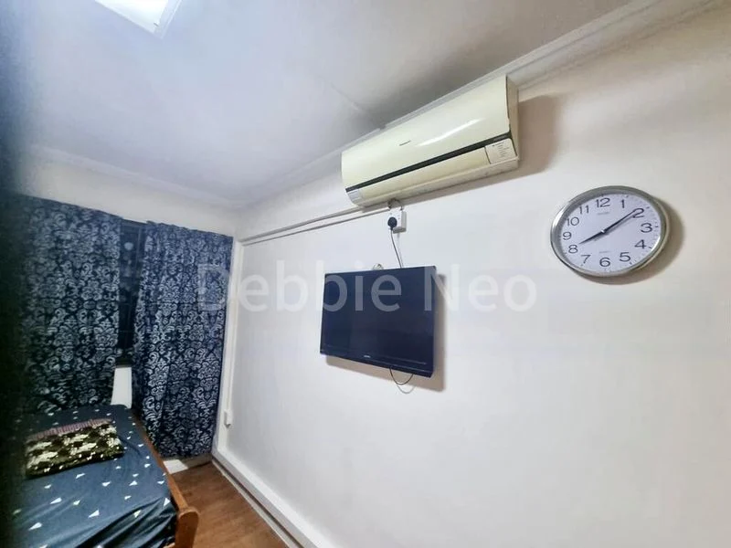 Common Room (HDB) for Rent in  332 Clementi Avenue 2 - Image 4