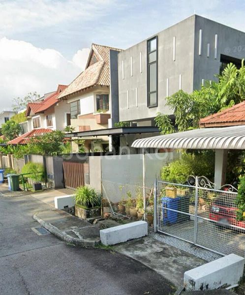 3 Bed Semi-Detached House (Landed) for Sale in  Elite Terrace - Image 2