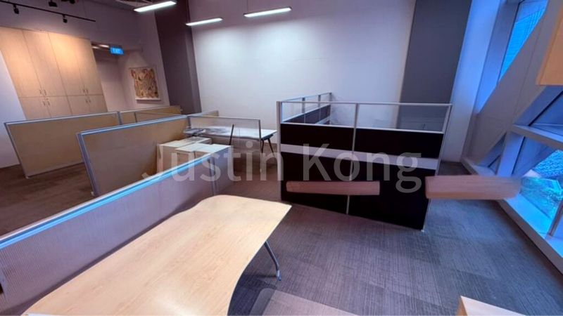 Office for Rent: SBF Center - Image 7