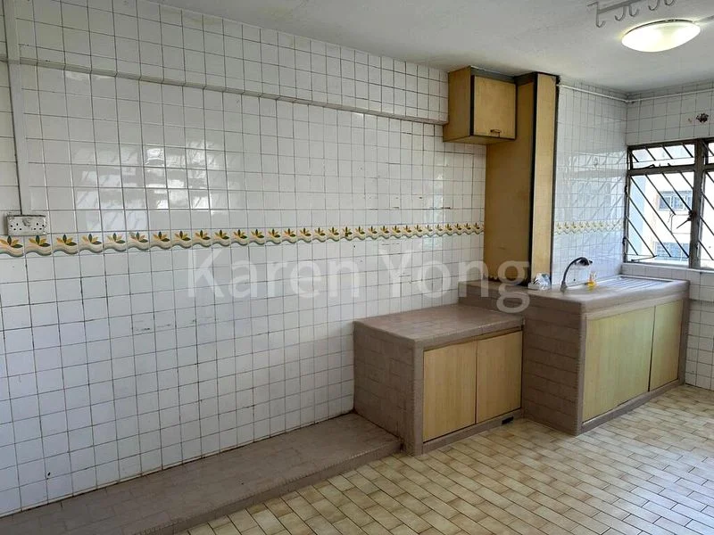 5 Room (5I) HDB for Sale in  137 Marsiling Road - Image 11
