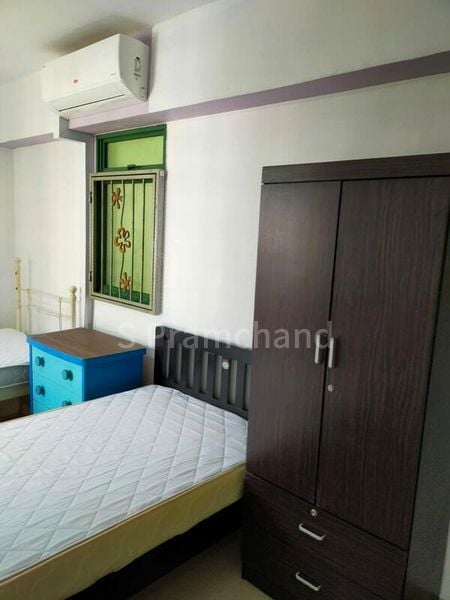 5 Room (5I) HDB for Rent in  687C Woodlands Drive 75 - Image 2
