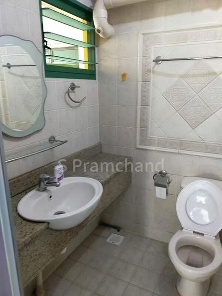 5 Room (5I) HDB for Rent in  687C Woodlands Drive 75 - Image 5
