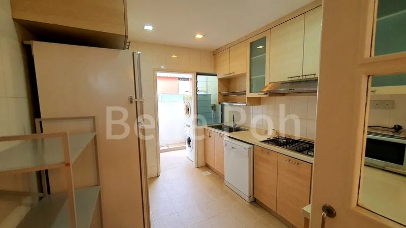 4 Bed Townhouse (Landed) for Rent in  Chancery Grove - Image 2