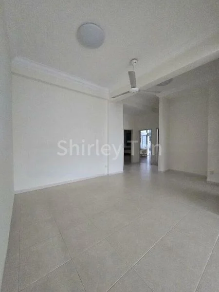 3 Bed Condo for Rent in  Clementi Park - Image 2