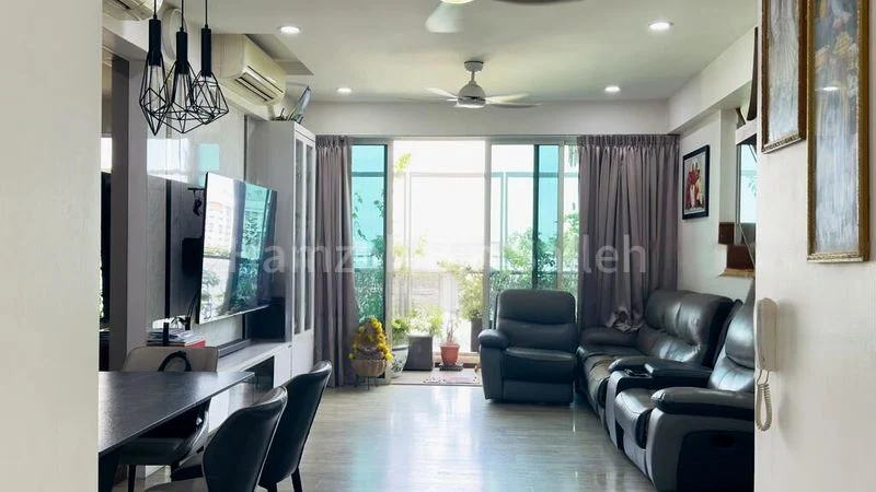 4 Bed Executive Condo for Sale in  1 Canberra - Image 1