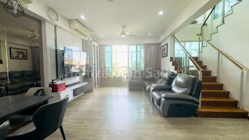 4 Bed Executive Condo for Sale in  1 Canberra - Image 7
