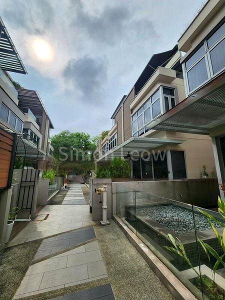 5 Bed Cluster House (Landed) for Sale in  Ventura Heights - Image 8