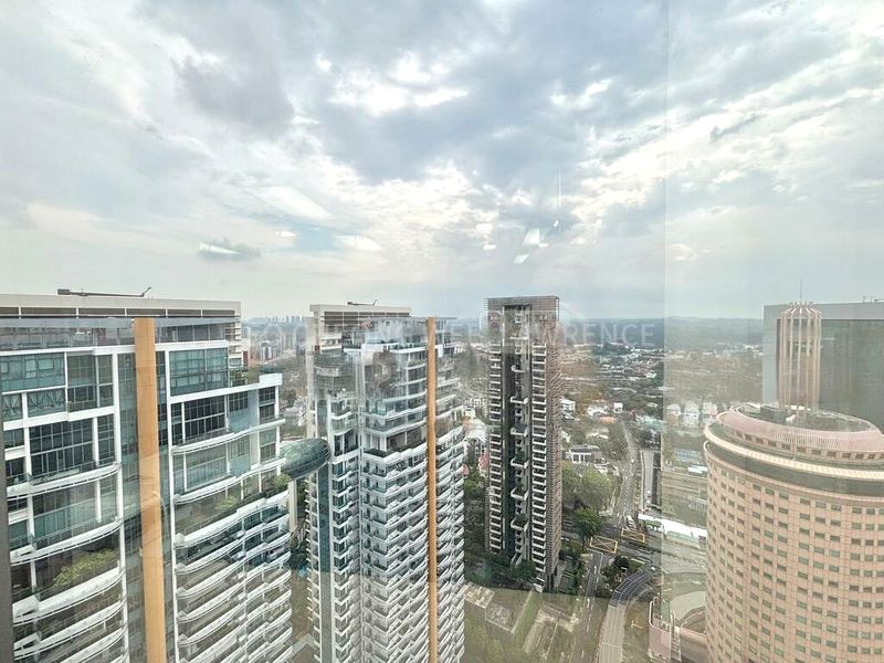 Office for Rent: United Square - Image 1