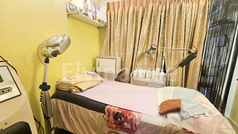 Shop / Shophouse for Rent: The Promenade @ Pelikat - Image 2