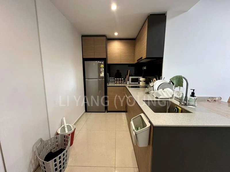 2 Bed Condo for Rent in  Midwood - Image 3