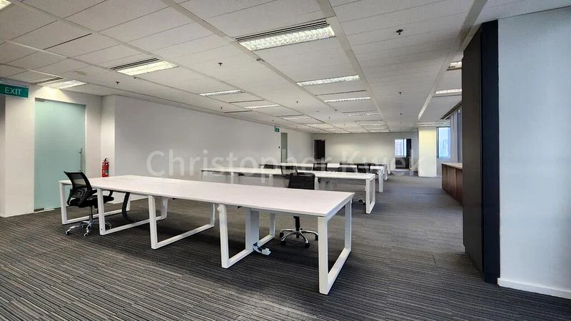 Office for Rent: Central Plaza - Image 4