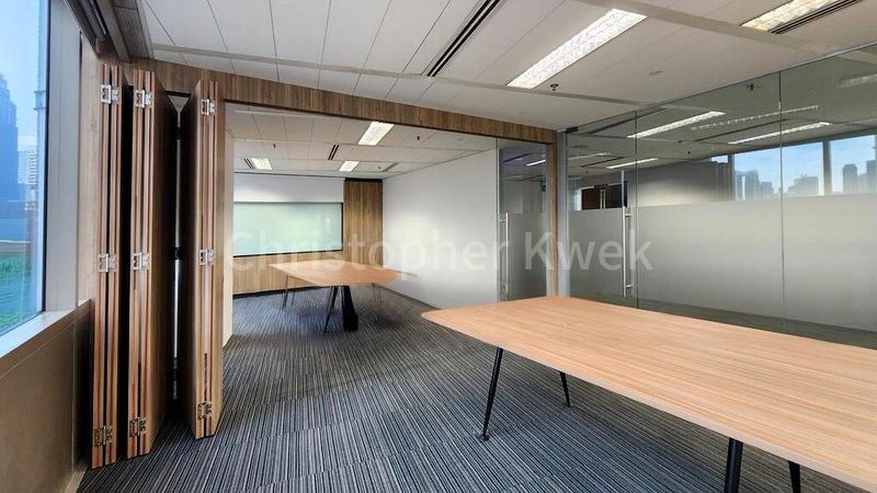 Office for Rent: Central Plaza - Image 9