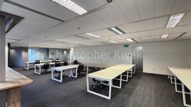 Office for Rent: Central Plaza - Image 13