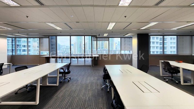 Office for Rent: Central Plaza - Image 5