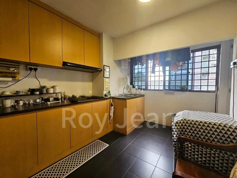 Common Room (HDB) for Rent in  205 Clementi Avenue 6 - Image 4
