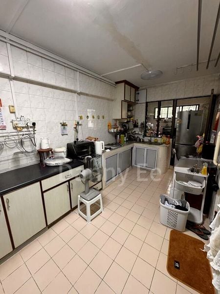 Common Room (HDB) for Rent in  958 Hougang Street 91 - Image 3