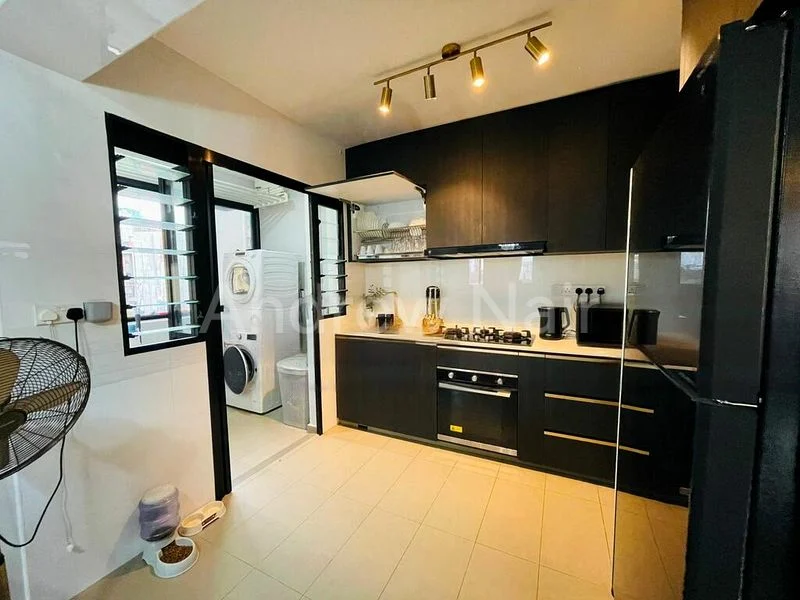 Room (HDB) for Rent in 464A Bukit Batok West Avenue 8 - Image 4