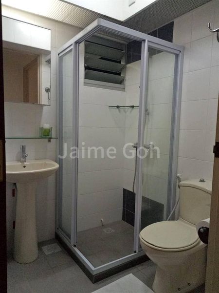 2 Room HDB for Rent in 18A Holland Drive - Image 9