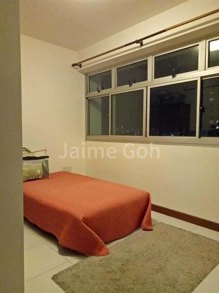 2 Room HDB for Rent in 18A Holland Drive - Image 8