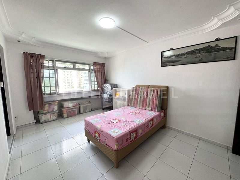 5 Room (5I) HDB for Sale in  143 Mei Ling Street - Image 2