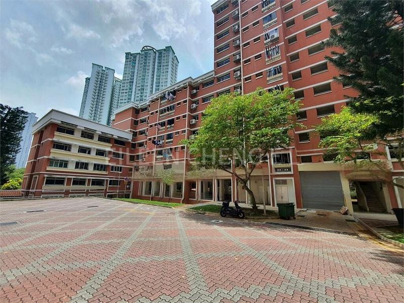 5 Room (5I) HDB for Sale in  143 Mei Ling Street - Image 7