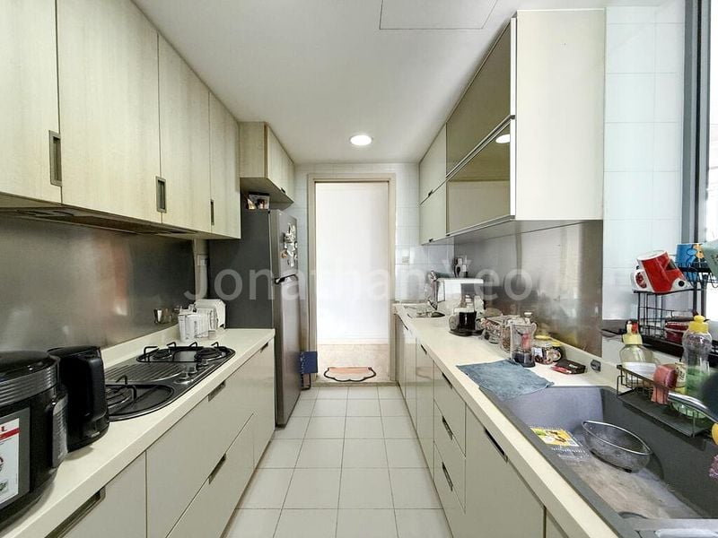 3 Bed Condo for Rent in  Tanamera Crest - Image 6