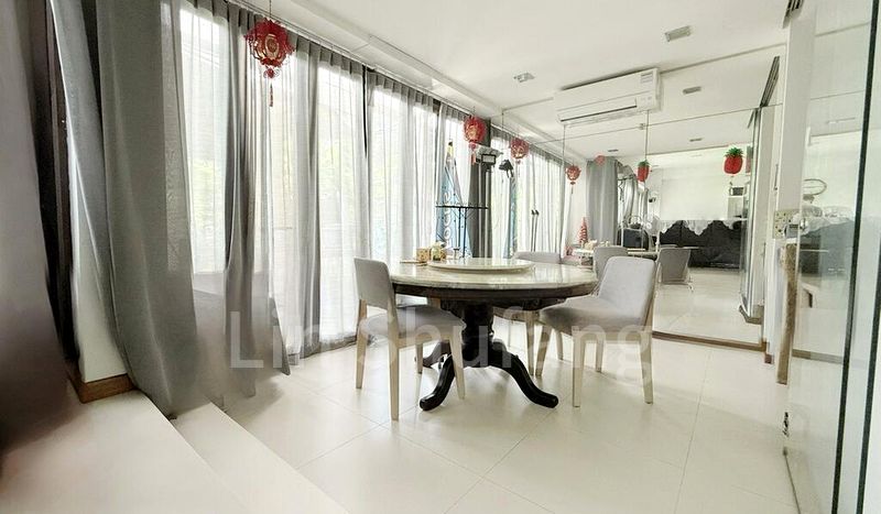 4 Bed Cluster House (Landed) for Sale in  Kent Ridge Drive - Image 1