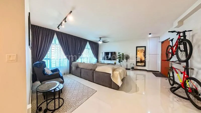 5 Room (5I) HDB for Sale in  805C Keat Hong Close - Image 4