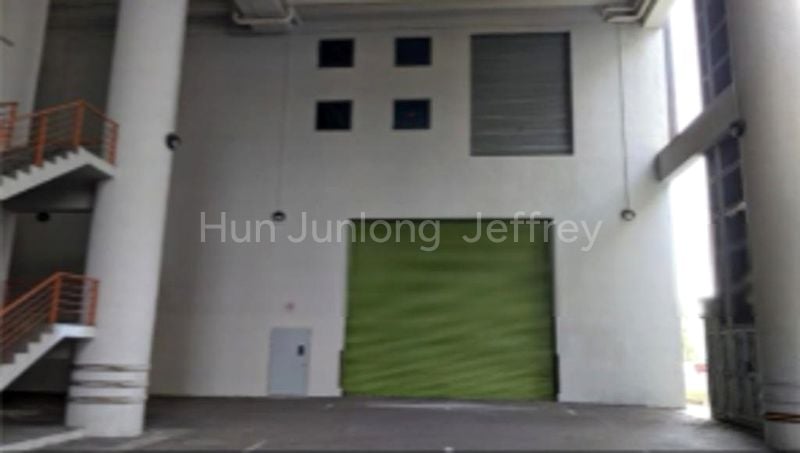 Factory / Workshop (B2) for Rent: Woodlands Factory - 40 footer accessible - Image 4