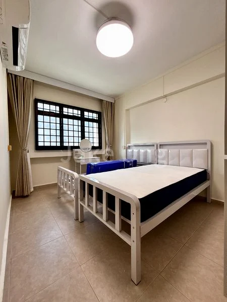 Common Room (HDB) for Rent in  410 Sembawang Drive - Image 1