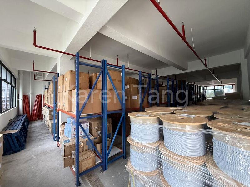 Light Industrial (B1) for Rent: Bendemeer Industrial Estate - Image 2