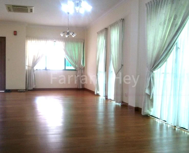 5 Bed Semi-Detached House (Landed) for Rent in  Sennett Estate - Image 3