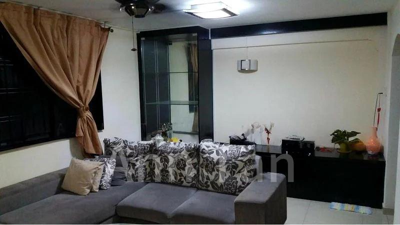4 Room (4S) HDB for Rent in  319 Bukit Batok Street 33 - Image 1