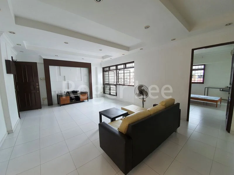 5 Room (5STD) HDB for Rent in  659B Jurong West Street 65 - Image 2
