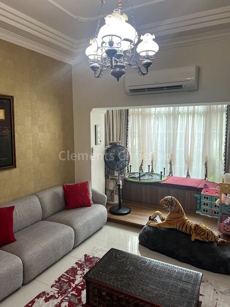 4+1 Bed Terraced House (Landed) for Sale in  Jalan Kayu Estate - Image 2