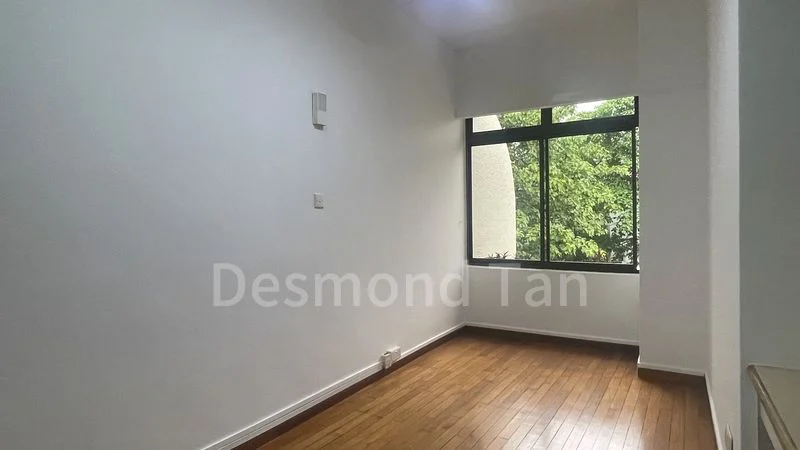 4 Bed Condo for Sale in  The Balmoral - Image 7