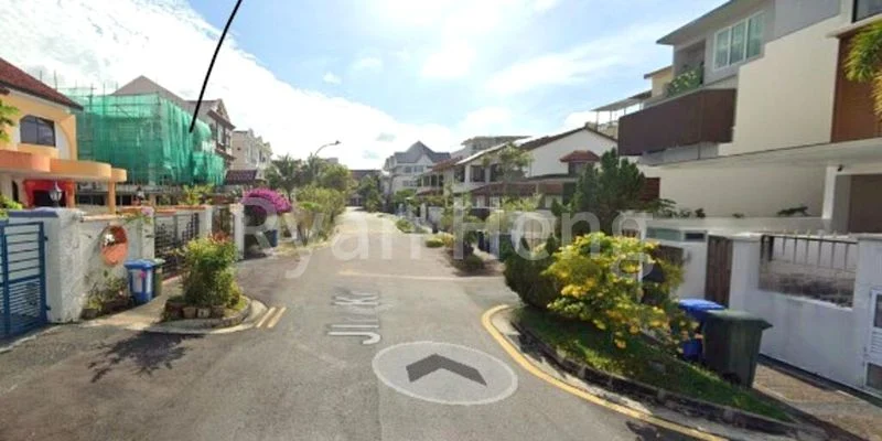 5 Bed Terraced House (Landed) for Sale around  Jalan Kechot - Image 2