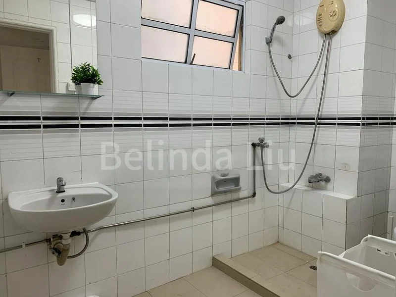 Room (Condo) for Rent in  Carmi Mansions - Image 7