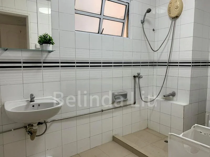 Room (Condo) for Rent in  Carmi Mansions - Image 6