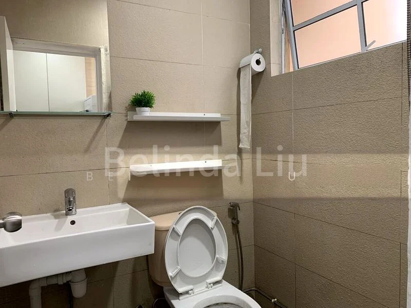 Room (Condo) for Rent in  Carmi Mansions - Image 5