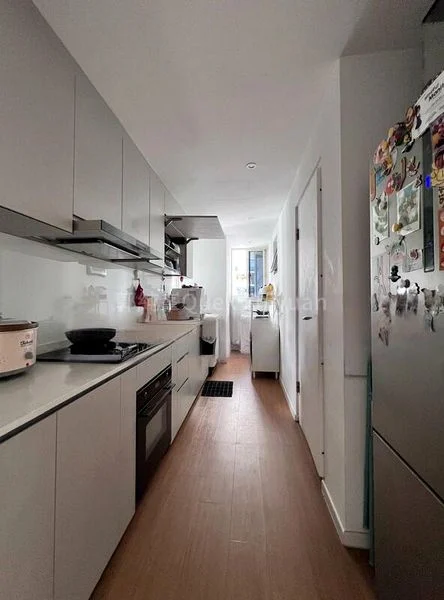 4 Bed Executive Condo for Sale in  Heron Bay - Image 5