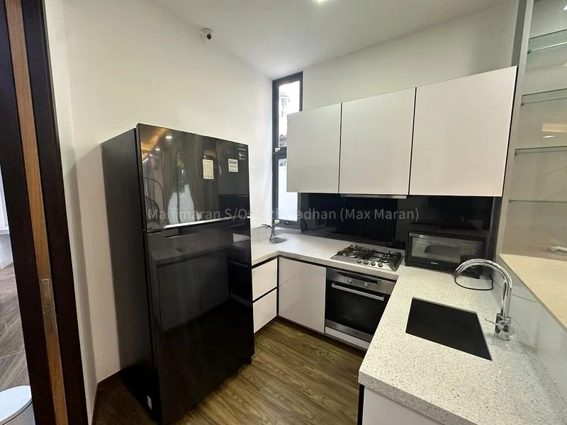 5 Bed Corner Terrace (Landed) for Rent in  Kensington Park Condominium - Image 5