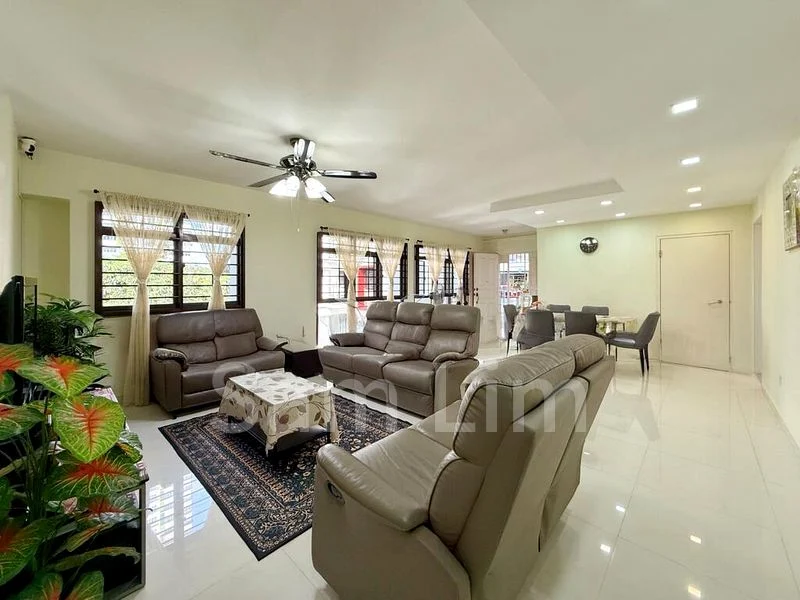 5 Room (5I) HDB for Sale in 65 Teban Gardens Road - Image 1