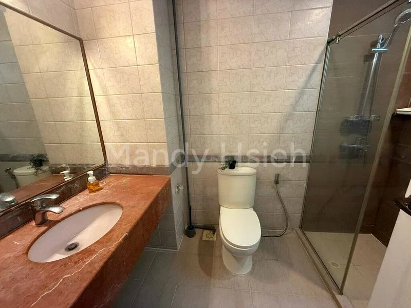 Common Room (Condo) for Rent in The Baycourt - Image 4